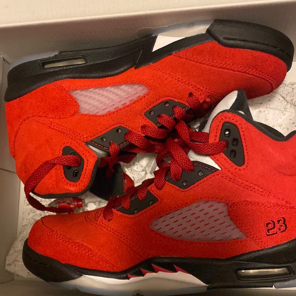 Retro Jordan 5s